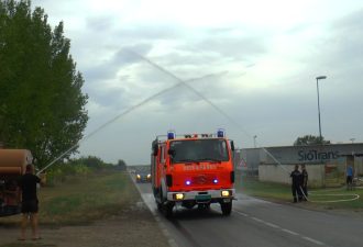 Dobrovoljnom vatrogasnom društvu Novi Kneževac doniran vatrogasni kamion